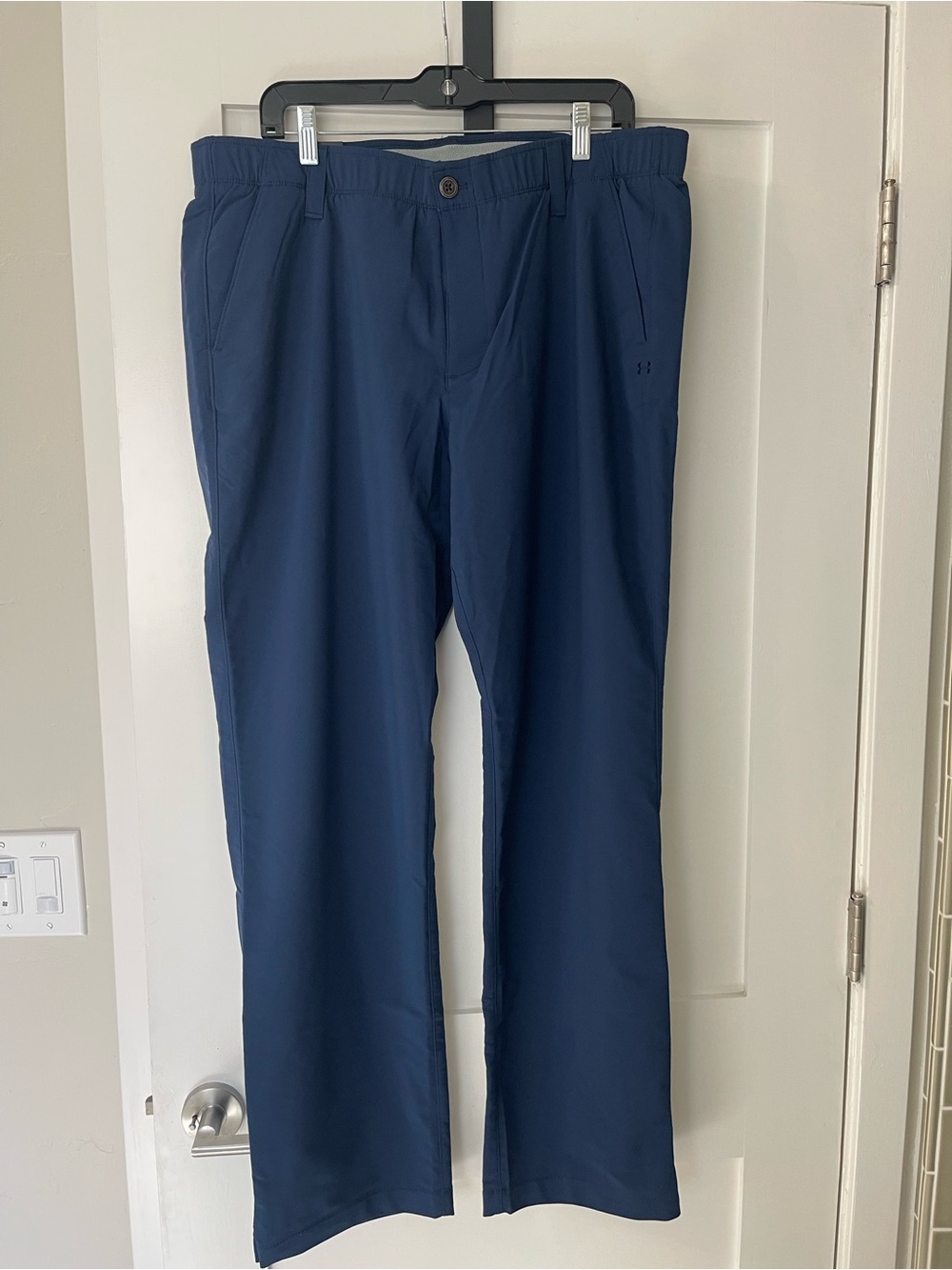 Men’s  Under Armour Navy Performance Chinos 38x32 NEW $80
